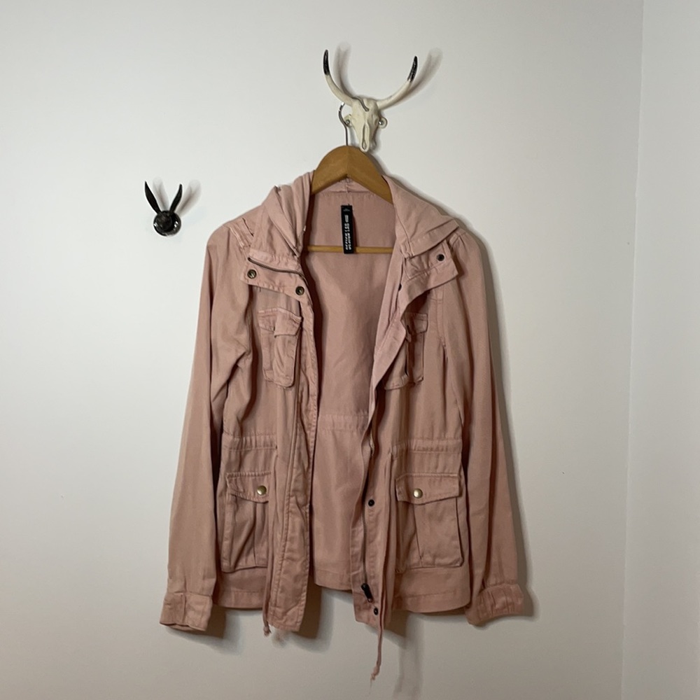 Silky light and flowy hooded jacket from DesignLab